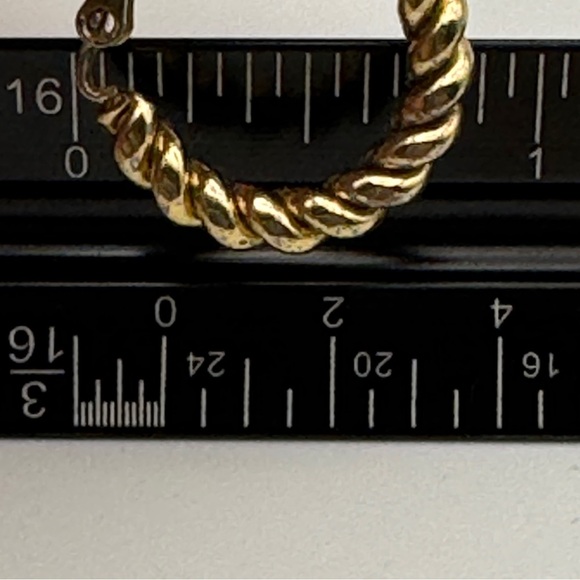 Vintage-Style Gold Tone Twisted Hoop Earrings | 0.75” | Latch Backs - Picture 4 of 5